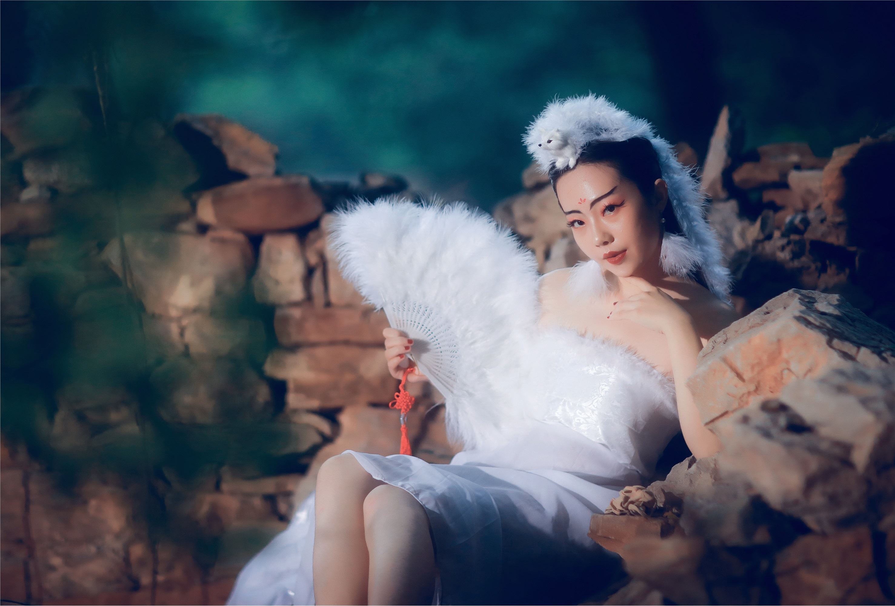 YITUYU艺图语 2021.08.16 白狐 小米